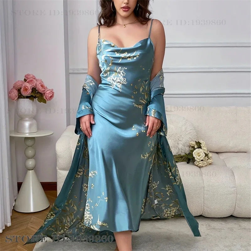 Ensemble robe de nuit et peignoir